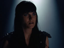 extant_XenaWarriorPrincess_5x03_Succession_2752