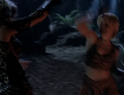 extant_XenaWarriorPrincess_5x03_Succession_2908