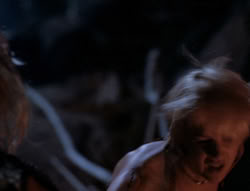 extant_XenaWarriorPrincess_5x03_Succession_2918