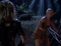 extant_XenaWarriorPrincess_5x03_Succession_2943