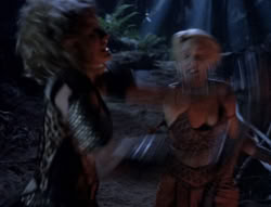 extant_XenaWarriorPrincess_5x03_Succession_2950