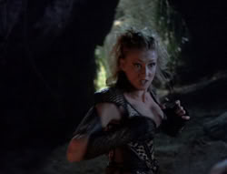 extant_XenaWarriorPrincess_5x03_Succession_2962