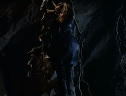 extant_XenaWarriorPrincess_5x03_Succession_3128