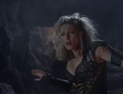 extant_XenaWarriorPrincess_5x03_Succession_3154