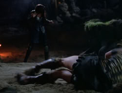 extant_XenaWarriorPrincess_5x03_Succession_3194