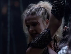 extant_XenaWarriorPrincess_5x03_Succession_3230
