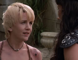 extant_XenaWarriorPrincess_5x03_Succession_3381