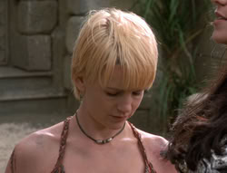 extant_XenaWarriorPrincess_5x03_Succession_3465