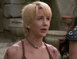 extant_XenaWarriorPrincess_5x03_Succession_3481