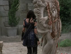 extant_XenaWarriorPrincess_5x03_Succession_3524