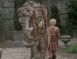 extant_XenaWarriorPrincess_5x03_Succession_3526