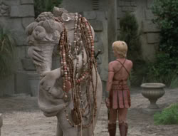 extant_XenaWarriorPrincess_5x03_Succession_3527