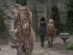 extant_XenaWarriorPrincess_5x03_Succession_3534