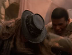 extant_XenaWarriorPrincess_5x04-AnimalAttraction_3208
