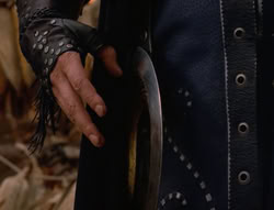 extant_XenaWarriorPrincess_5x04-AnimalAttraction_3354