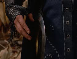 extant_XenaWarriorPrincess_5x04-AnimalAttraction_3356