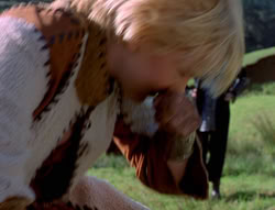 extant_XenaWarriorPrincess_5x05-ThemBonesThemBones_0023