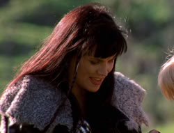 extant_XenaWarriorPrincess_5x05-ThemBonesThemBones_0037