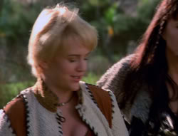 extant_XenaWarriorPrincess_5x05-ThemBonesThemBones_0073