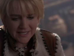 extant_XenaWarriorPrincess_5x05-ThemBonesThemBones_0132