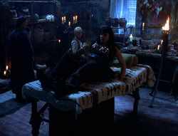 extant_XenaWarriorPrincess_5x05-ThemBonesThemBones_0175