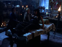 extant_XenaWarriorPrincess_5x05-ThemBonesThemBones_0177