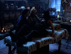 extant_XenaWarriorPrincess_5x05-ThemBonesThemBones_0179