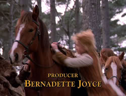 extant_XenaWarriorPrincess_5x05-ThemBonesThemBones_0378