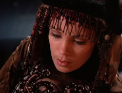 extant_XenaWarriorPrincess_5x05-ThemBonesThemBones_0458