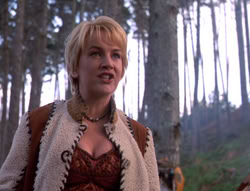 extant_XenaWarriorPrincess_5x05-ThemBonesThemBones_0534