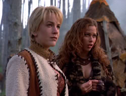 extant_XenaWarriorPrincess_5x05-ThemBonesThemBones_0554