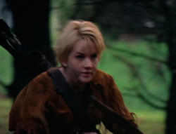 extant_XenaWarriorPrincess_5x05-ThemBonesThemBones_0667