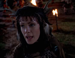 extant_XenaWarriorPrincess_5x05-ThemBonesThemBones_0830