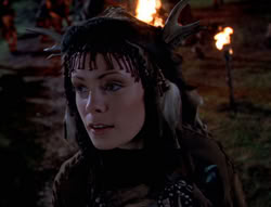 extant_XenaWarriorPrincess_5x05-ThemBonesThemBones_0831