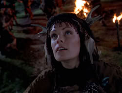 extant_XenaWarriorPrincess_5x05-ThemBonesThemBones_0833