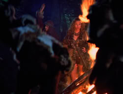 extant_XenaWarriorPrincess_5x05-ThemBonesThemBones_0922