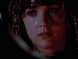 extant_XenaWarriorPrincess_5x05-ThemBonesThemBones_0943