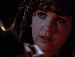 extant_XenaWarriorPrincess_5x05-ThemBonesThemBones_0954