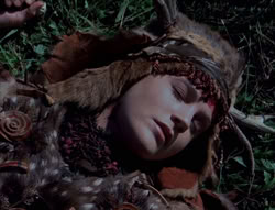 extant_XenaWarriorPrincess_5x05-ThemBonesThemBones_1407