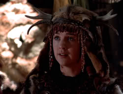 extant_XenaWarriorPrincess_5x05-ThemBonesThemBones_1547