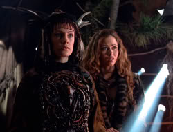 extant_XenaWarriorPrincess_5x05-ThemBonesThemBones_1555