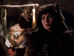 extant_XenaWarriorPrincess_5x05-ThemBonesThemBones_1558