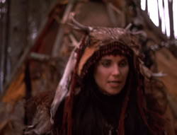 extant_XenaWarriorPrincess_5x05-ThemBonesThemBones_1581