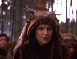 extant_XenaWarriorPrincess_5x05-ThemBonesThemBones_1585
