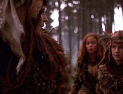 extant_XenaWarriorPrincess_5x05-ThemBonesThemBones_1597