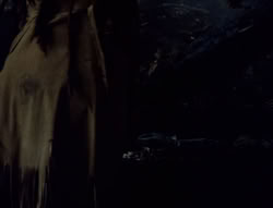 extant_XenaWarriorPrincess_5x05-ThemBonesThemBones_1818