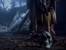 extant_XenaWarriorPrincess_5x05-ThemBonesThemBones_1848