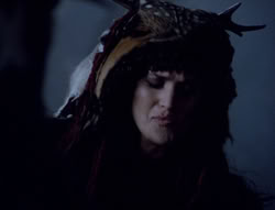 extant_XenaWarriorPrincess_5x05-ThemBonesThemBones_1878