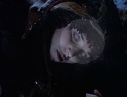 extant_XenaWarriorPrincess_5x05-ThemBonesThemBones_1920