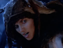 extant_XenaWarriorPrincess_5x05-ThemBonesThemBones_1938